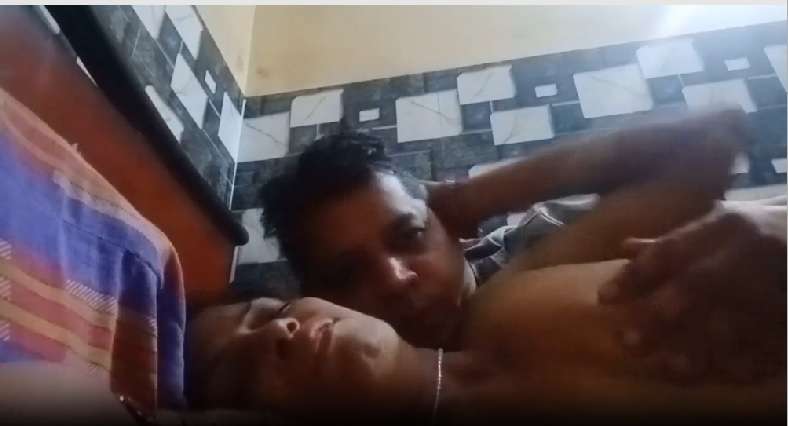 Jharkahad Guy ne apnai ex wifie ki chudai ka xxx sex video