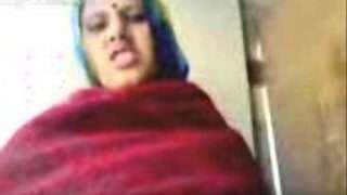 Mature Bhabhi video call par fingering karti sex video