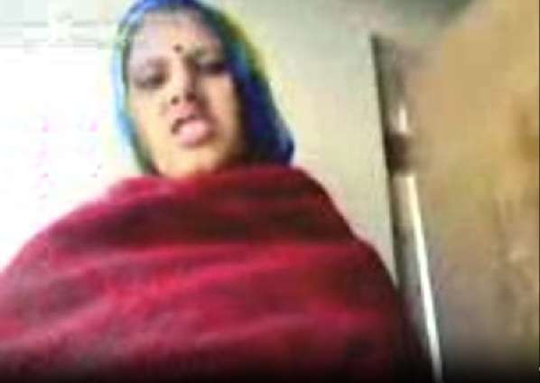 Mature Bhabhi video call par fingering karti sex video