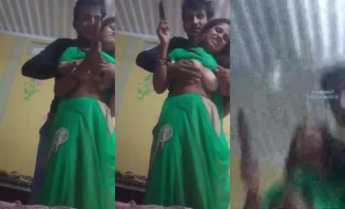 Bengali bhabhi Rupa ki boobs ko dabata devar