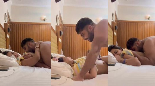 Bengali model Tina ki boobs chuste hue chudai