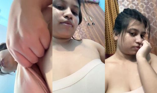 college girl girl ne apni bra hata kar big boobs dikhai