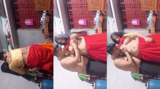 Cute bhabhi ki boobs suck kar raha hai boyfriend