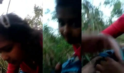 Dehati girl Puja khet mein blowjob de rahi hai