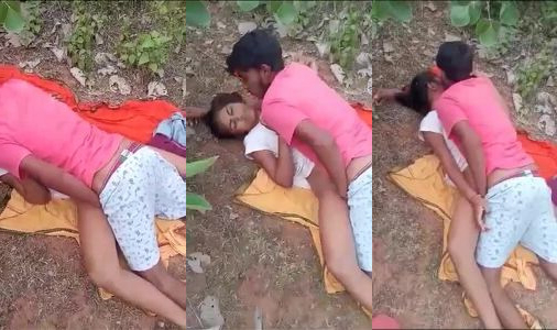 Dehati ladki Puja ki khet mein chudai