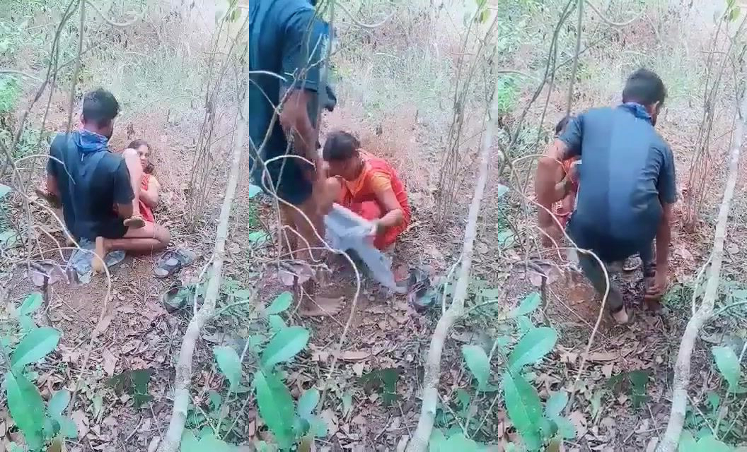 Dehati village bhabhi bhabhi ki chudai Jungle mein