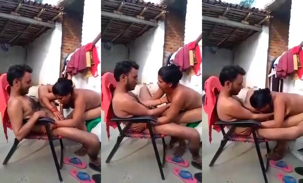 garam Dehati bhabhi Gunja ne blowjob diya