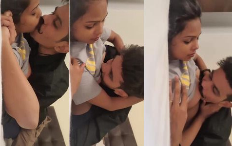 Hotel mein sexy sexy saali ki chudai ki mms
