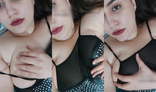 Marathi girl Sapna ki big boobs dabane ki selfie
