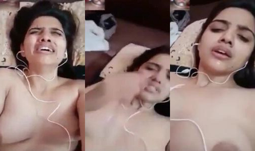 Mid-night video call masturbation with boyfriend