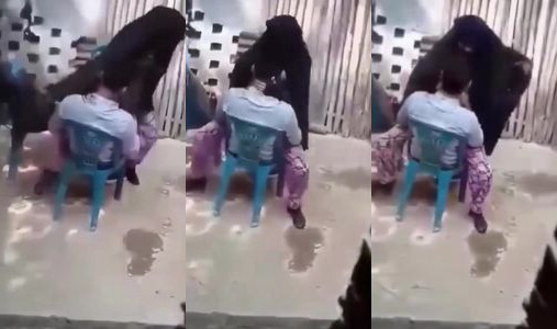 Muslim bhabhi cowgirl fucks in the chair