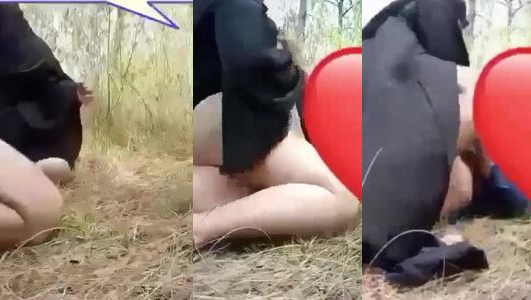 Muslim bhabhi outdoor forest sex