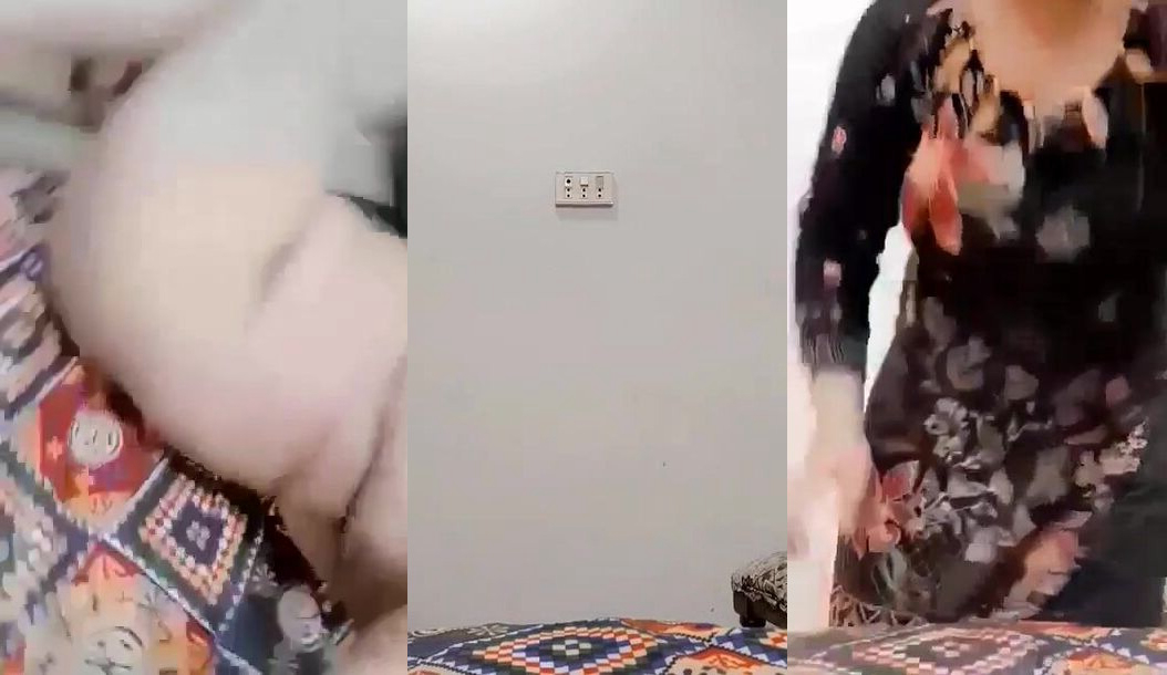 Muslim Bhabhi removing clothes for masturbation